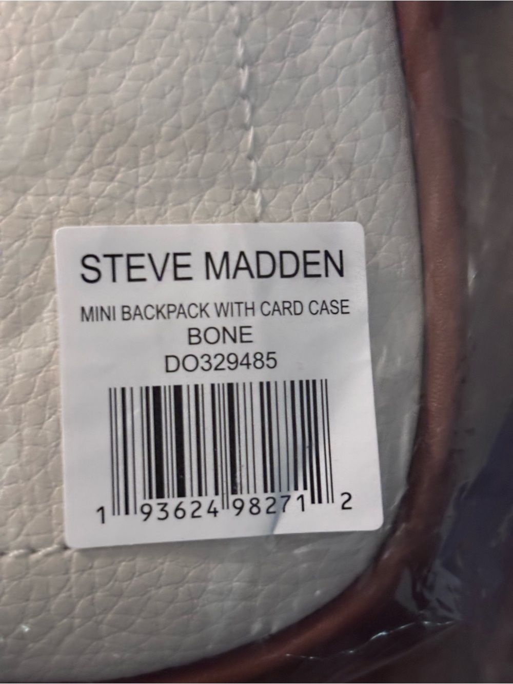 Steve Madden Bundle includes Cosmetic Bag and Mini Backpack with card holder - Picture 8 of 11